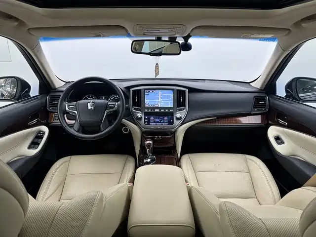 Toyota Crown 2015 2.5L Elite Version фото 9
