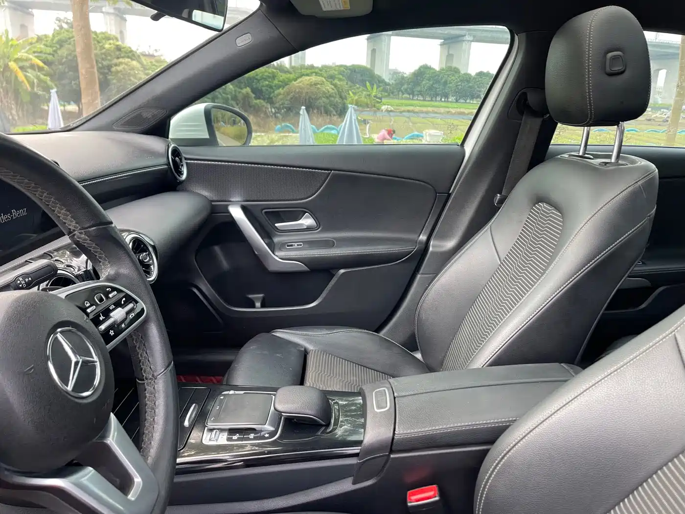 Mercedes-Benz A-Class (Import) 2019 A 200 Dynamic Version фото 18