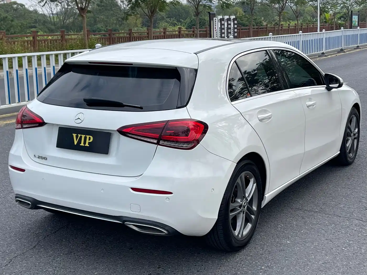 Mercedes-Benz A-Class (Import) 2019 A 200 Dynamic Version фото 6