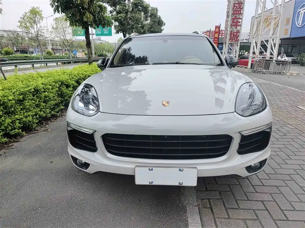 Porsche Cayenne 2016 Cayenne 3.0T фото 2