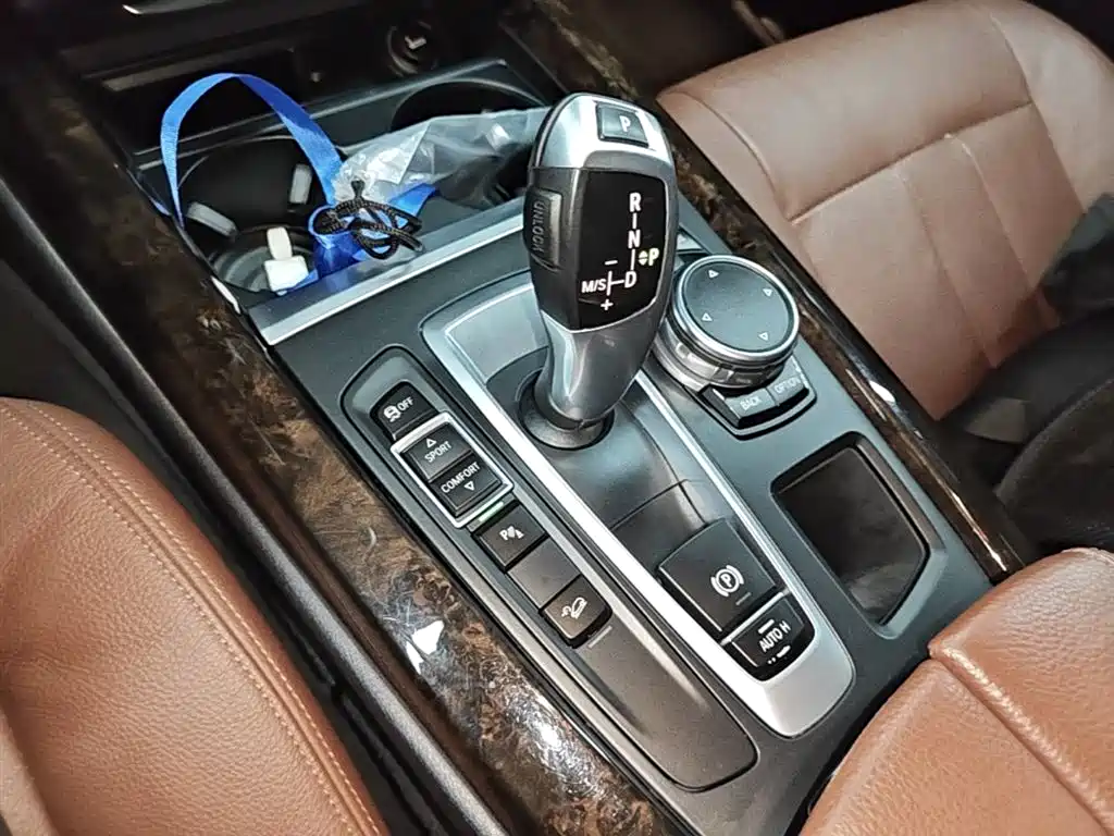 BMW X5 (Import) 2015 xDrive28i фото 14