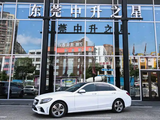 Mercedes-Benz C-Class 2019 C 260 L Sport — фото 2