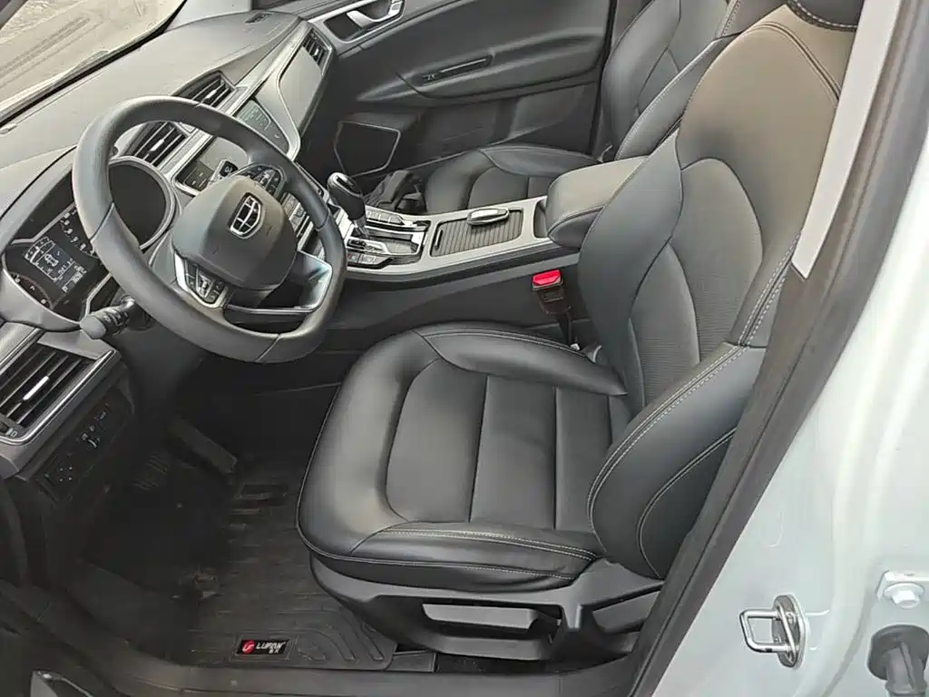 Photo 15 - Geely Emgrand GL