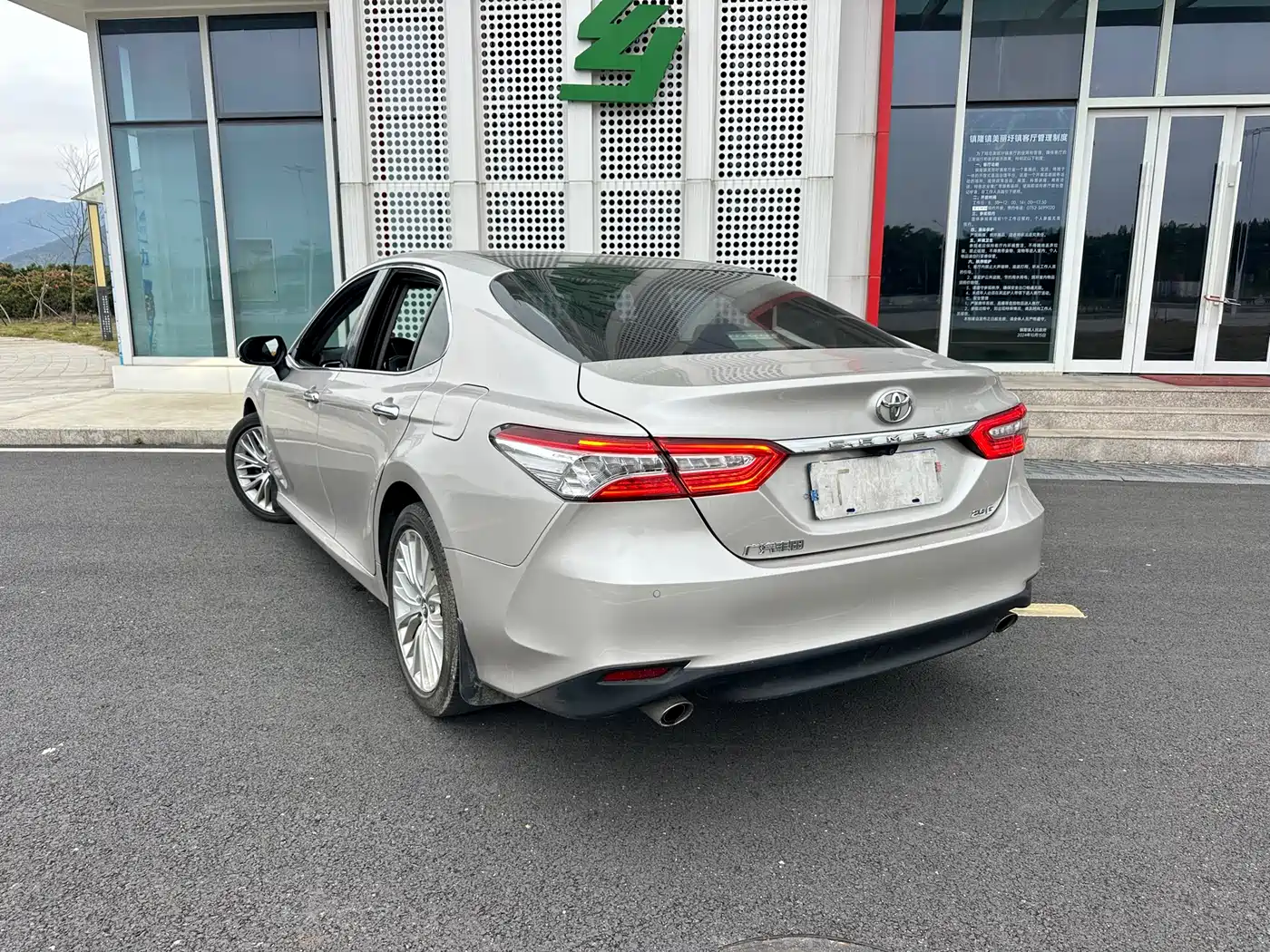 Toyota Camry 2019 2.5G Luxury Edition China VI фото 3