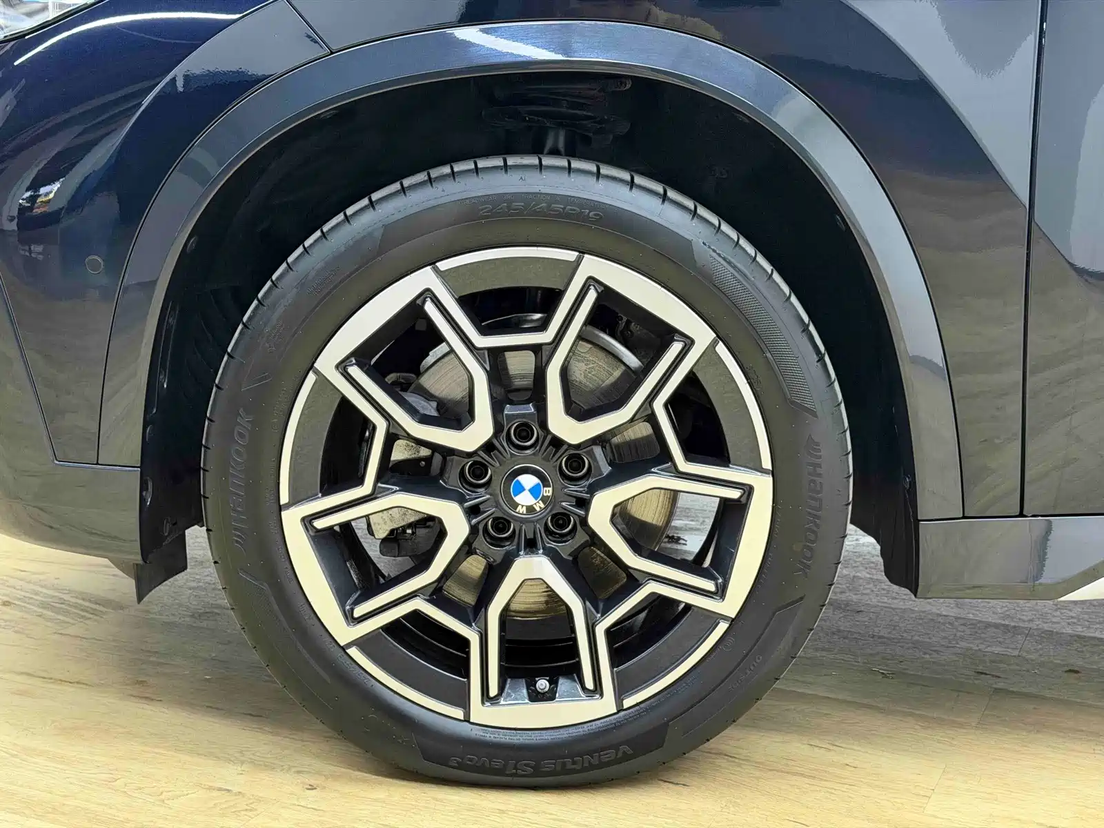Фото 5 - BMW X1