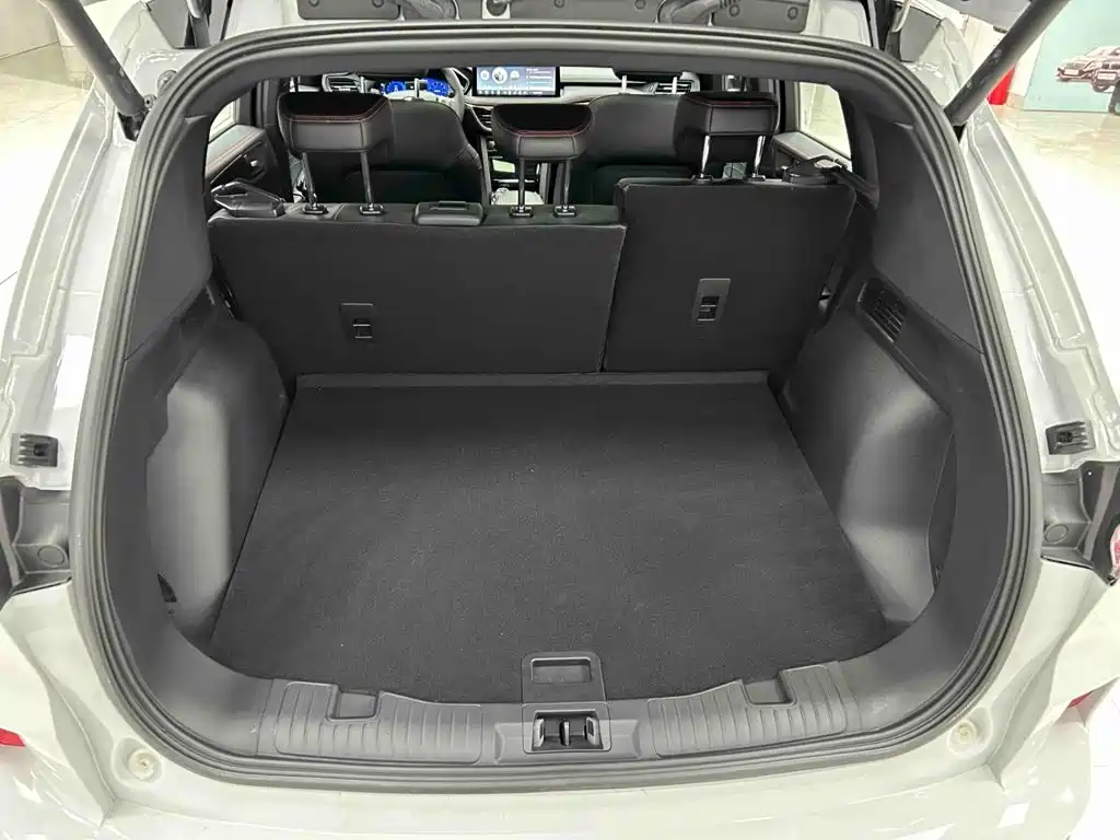 Ford Escape 2023 2024 Model EcoBoost 245 4WD ST-Line Pro
