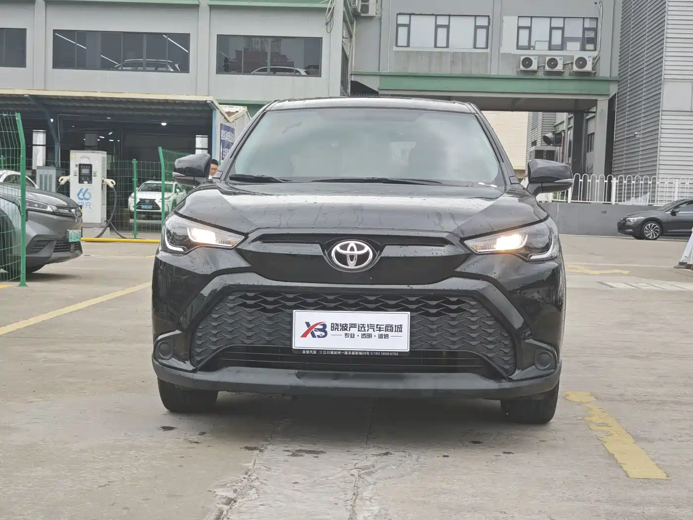 Toyota Frontlander 2023 2.0L CVT Elite Edition фото 3