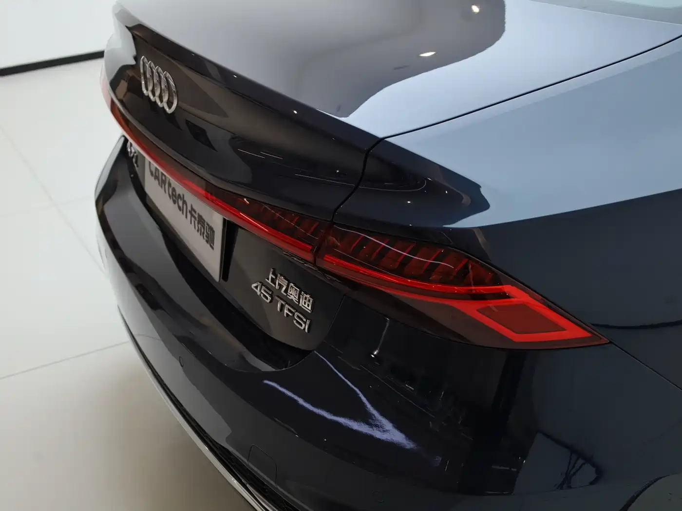 Audi A7L 2024 45TFSI S-line Dream Edition Crystal Package фото 31