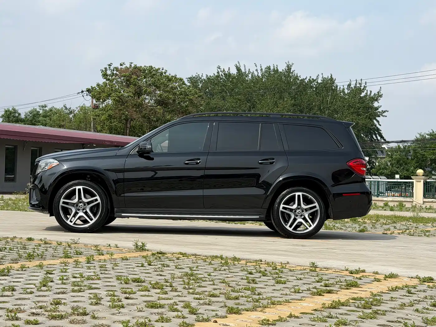 Mercedes-Benz GLS 2017 GLS 400 4MATIC Luxury фото 2