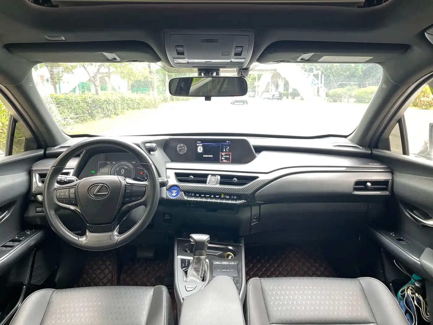 Lexus UX 2019 260h Explorer Fun Edition (China V) фото 13