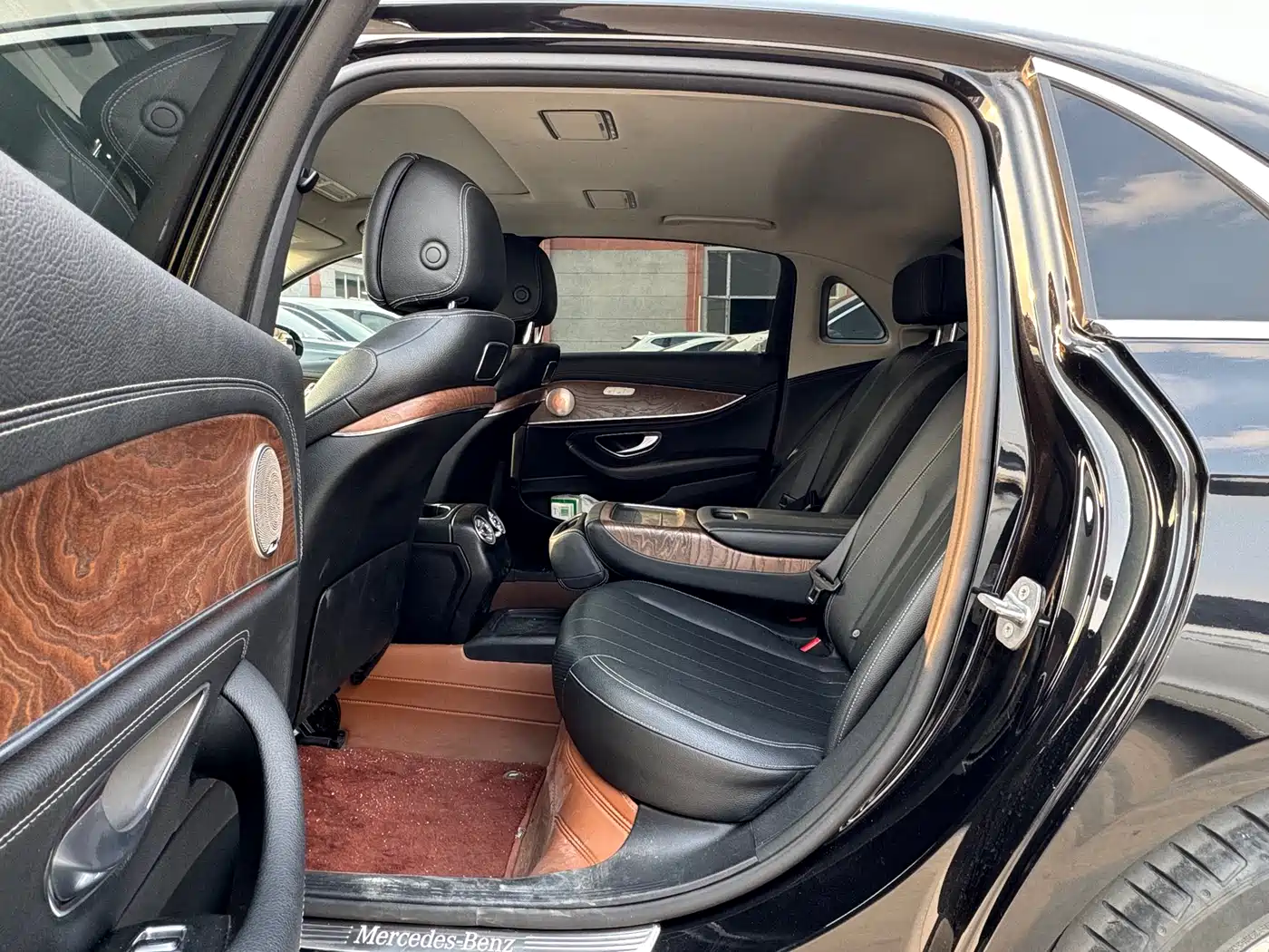 Mercedes-Benz E-Class 2019 E 200 L 4MATIC фото 8