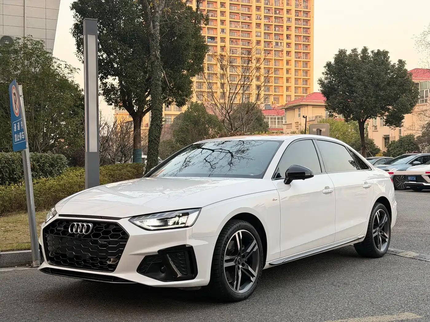 Audi A4L 2022 40 TFSI Fashion Dynamic