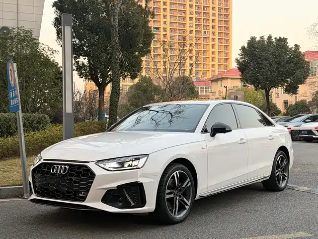Audi A4L 2022 40 TFSI Fashion Dynamic