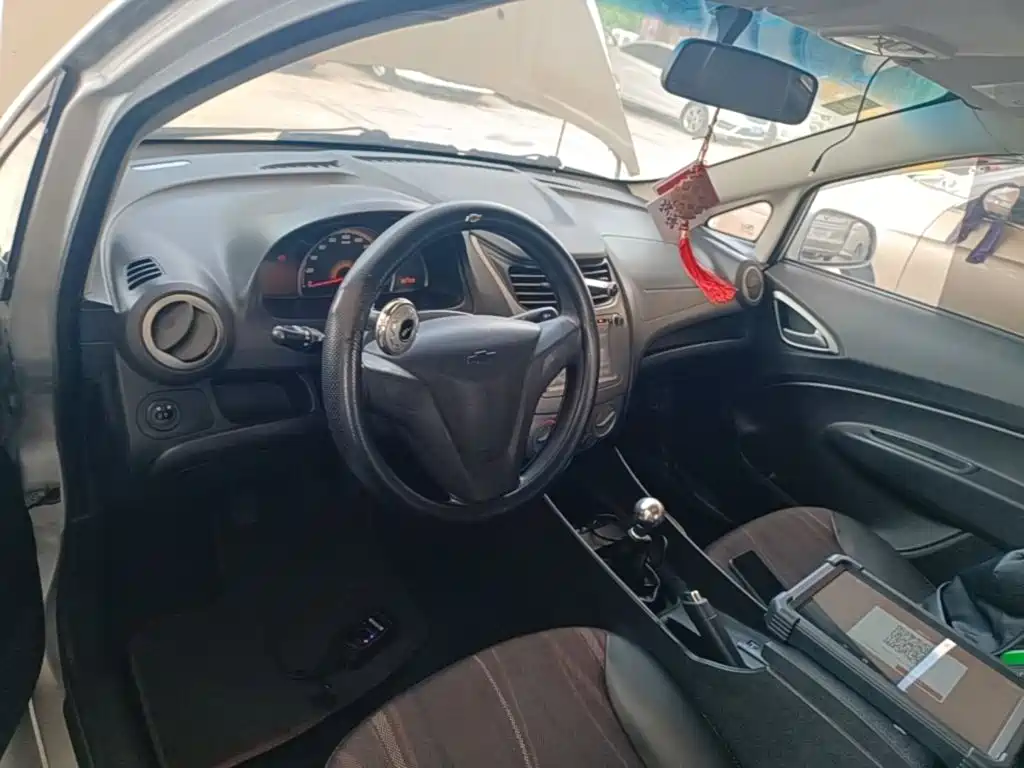 Chevrolet Sail 2014 2013 Sedan 1.4L Manual Happiness Edition II