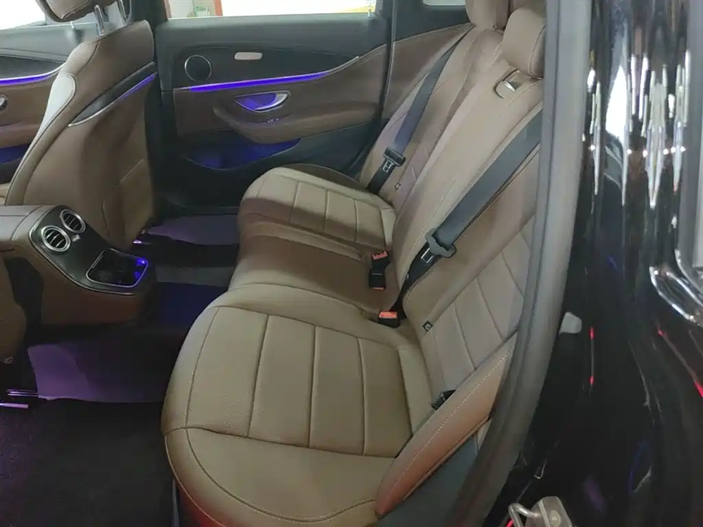 Mercedes-Benz E-Class New Energy 2023 E 350 e L Plug-in Hybrid Sport Sedan фото 17
