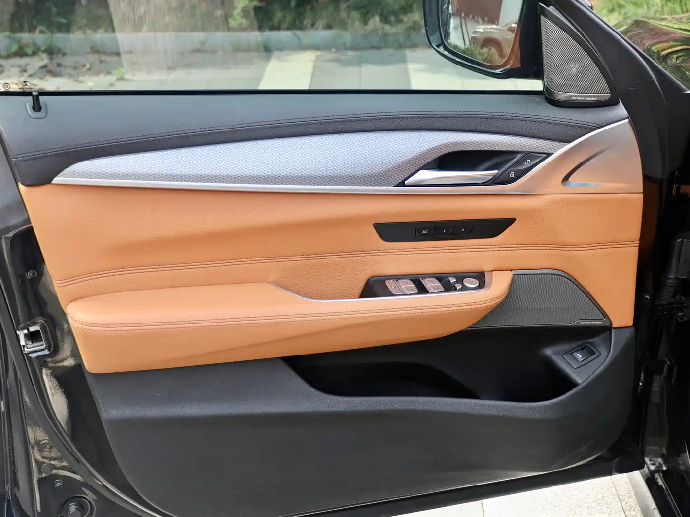 BMW 6 Series GT 2019 630i M Sport Package фото 9