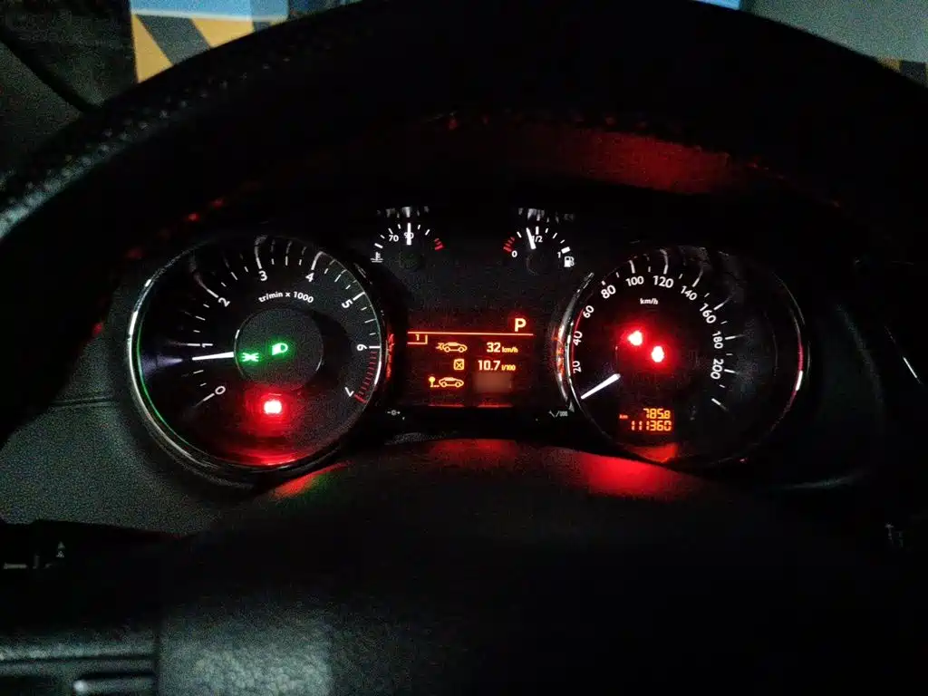 Peugeot 3008 2017 2016 2.0L Automatic Classic Edition