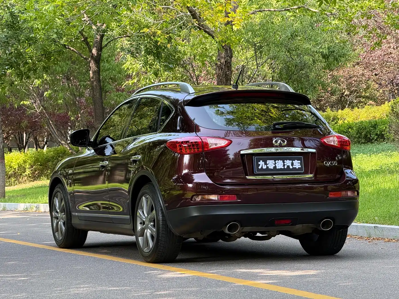Infiniti QX50 (Import) 2014 2013 2.5L 2WD Prestige