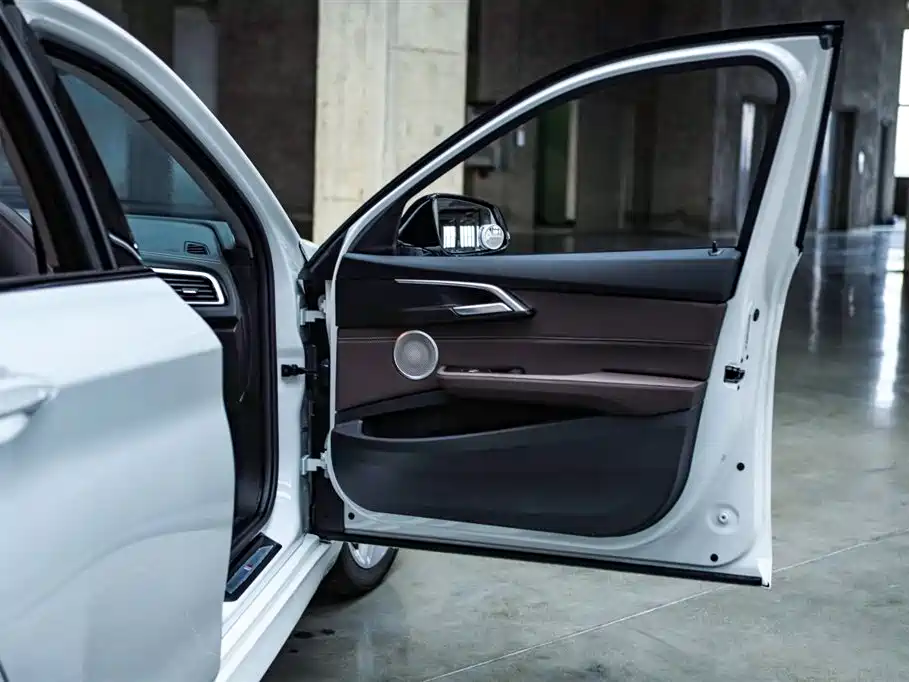 BMW 1 Series 2023 2023 120i M Sport Shadow Edition