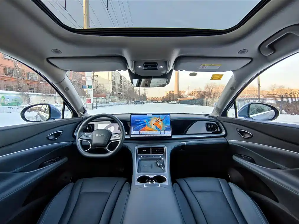 BYD SEA LION 07 DM I