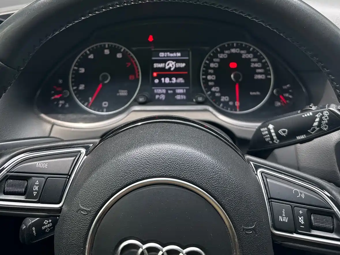 Audi Q5 2018 2017 Plus 40 TFSI Technology