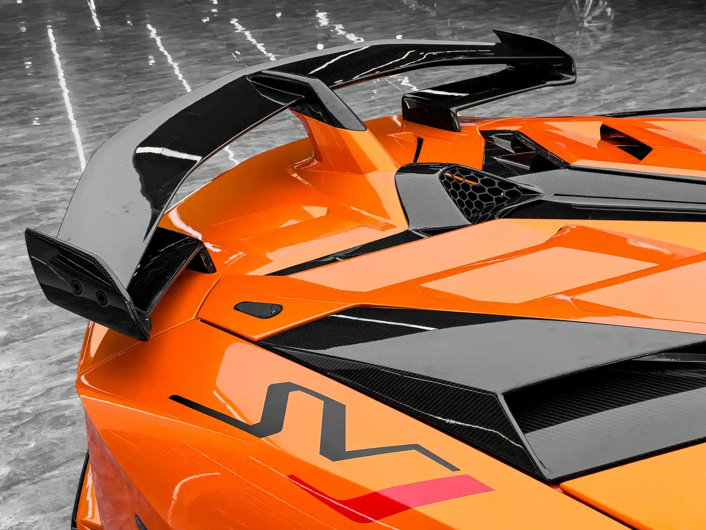 Lamborghini Aventador 2011 LP 700-4 фото 29