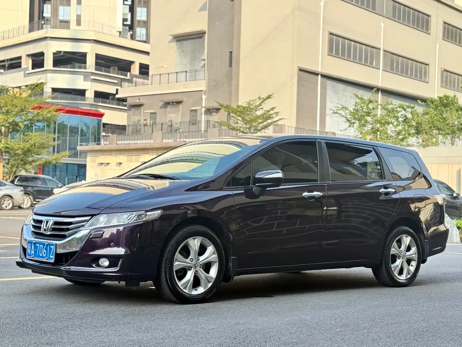 Photo 4 - Honda Odyssey