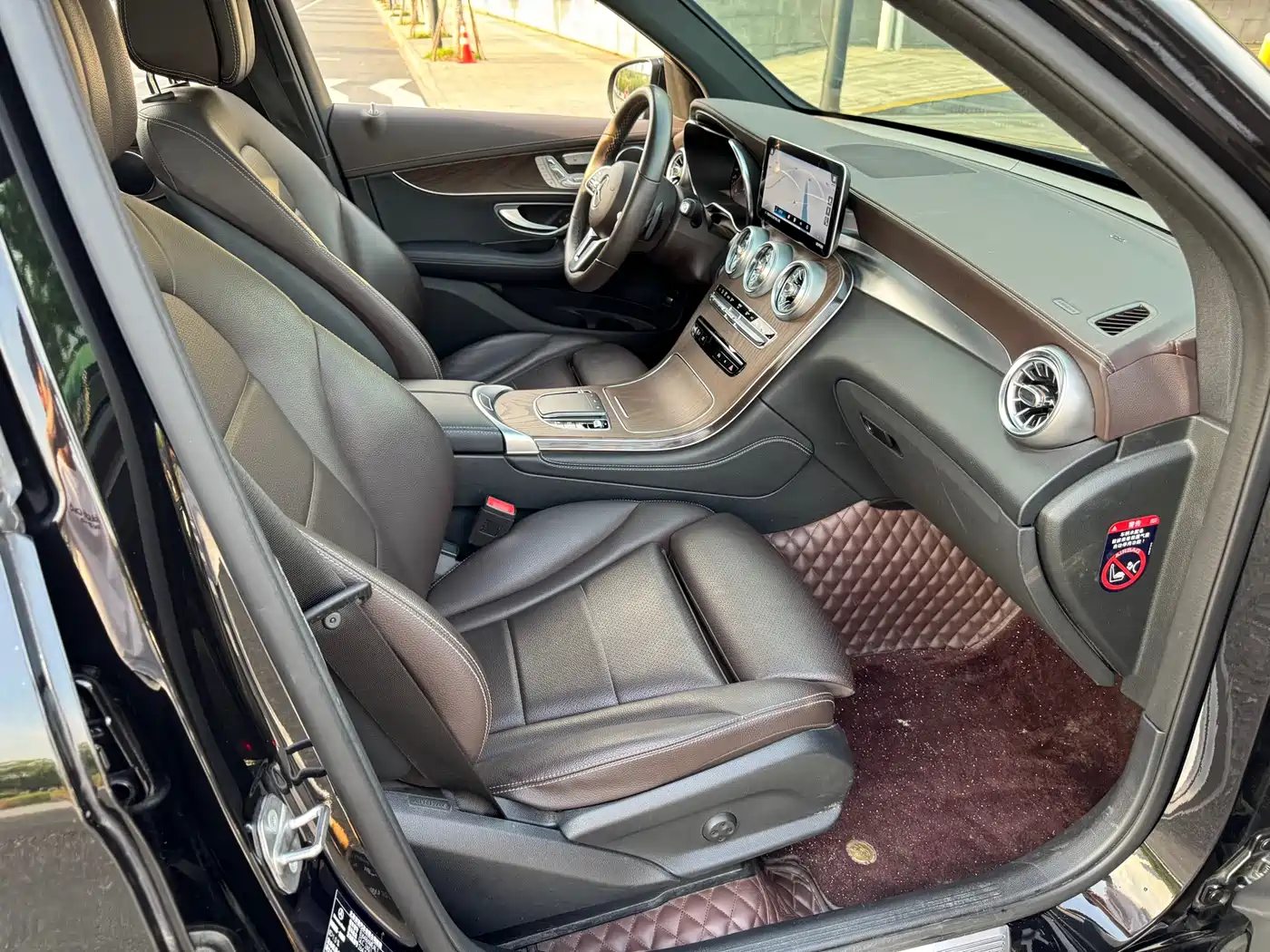 Mercedes-Benz GLC 2021 GLC 260 L 4MATIC Sporty фото 14