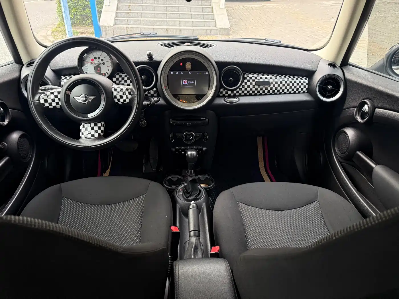 MINI MINI 2013 2013 1.6L ONE Limited Edition Third Version