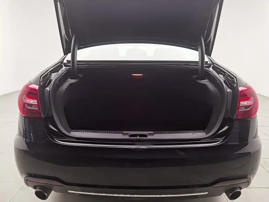 Hongqi H7 2020 2019 1.8T Comfort Edition