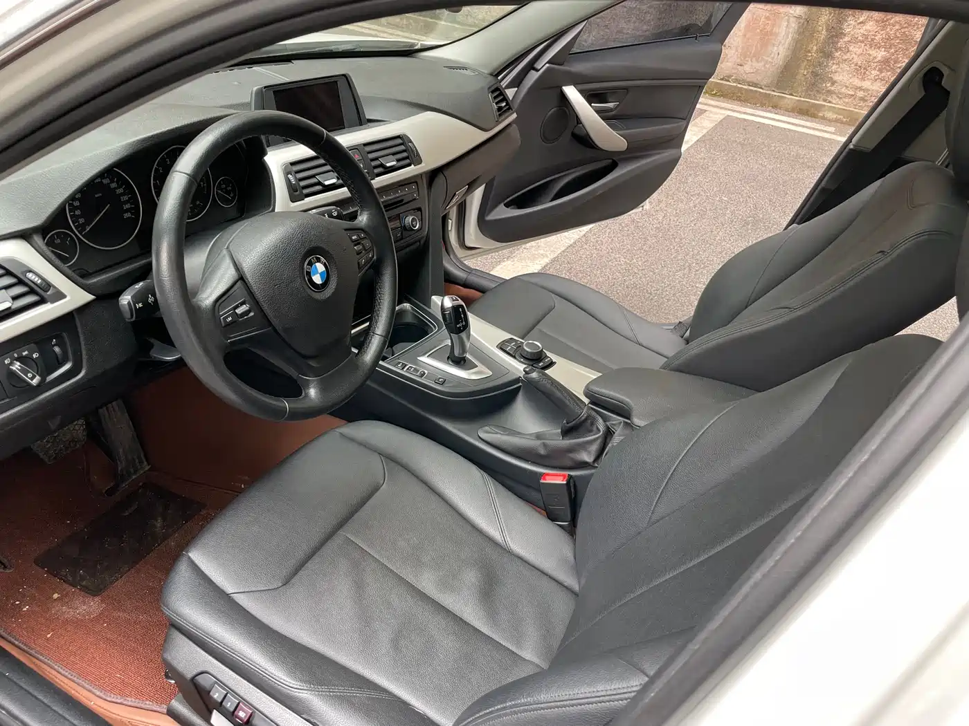 BMW 3 Series 2014 320Li Fashion фото 11