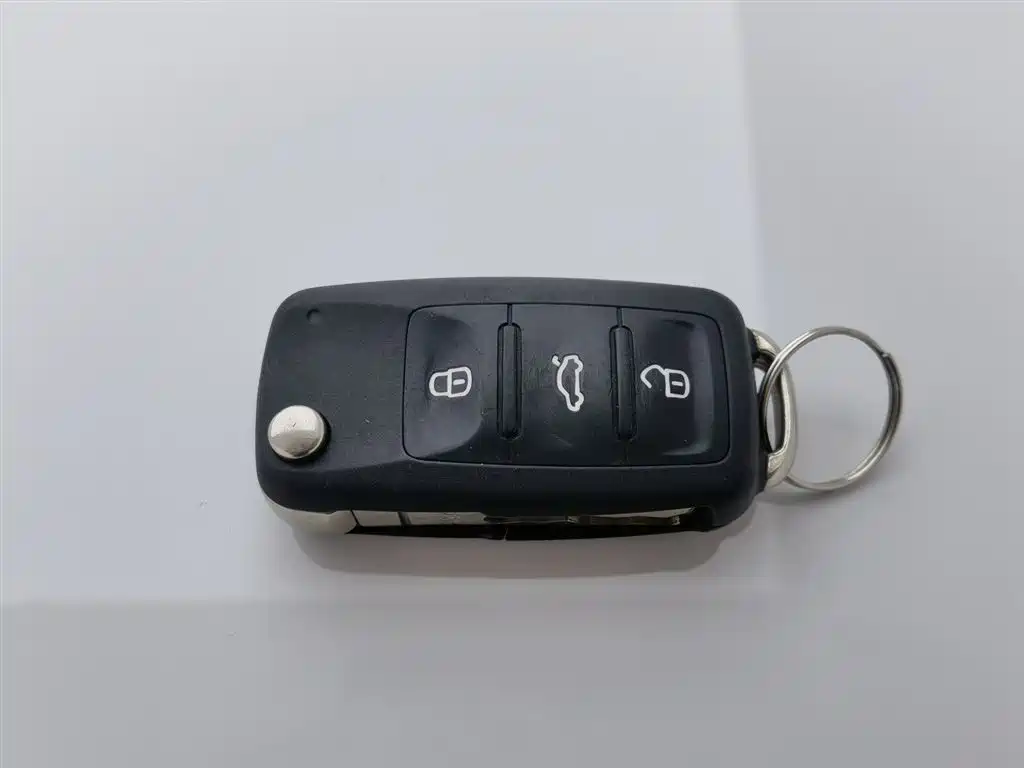 Volkswagen Lavida 2013 Facelift 1.4TSI Manual Comfort фото 19