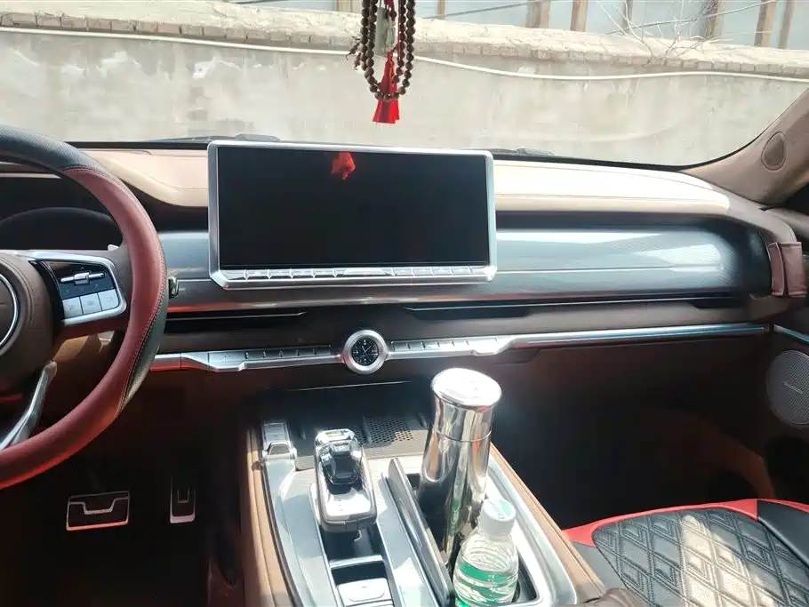 TANK TANK 700 NEW ENERGY