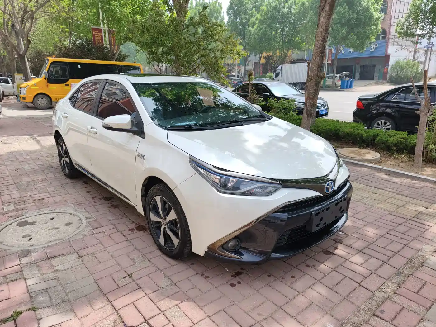 Toyota Levin Twin Engine E+ 2019 1.8PH GS E-CVT Elite Sunroof Edition фото 3