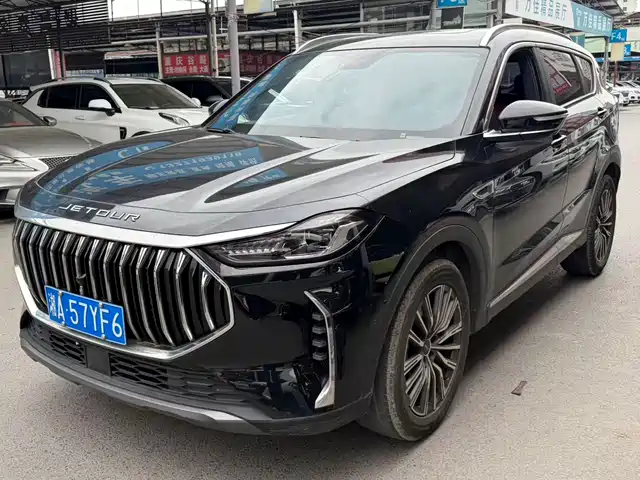 Jetour X70 PLUS 2024 Champion Edition 1.5T DCT Champion PRO 5-seater