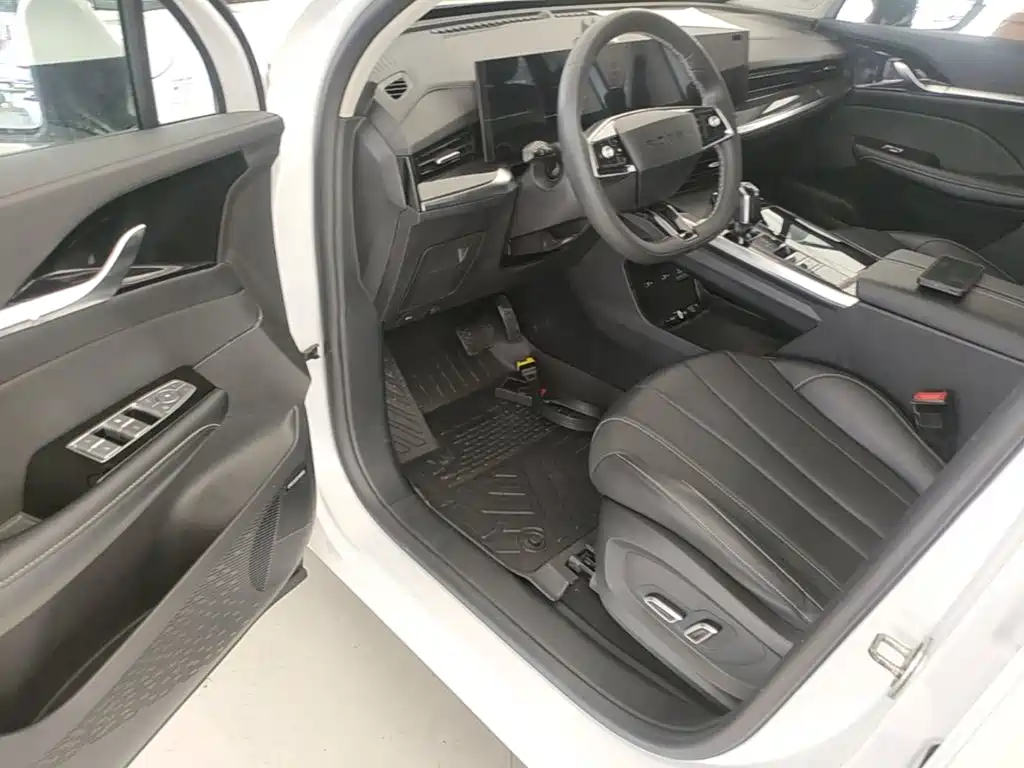 ROEWE RX5 MAX