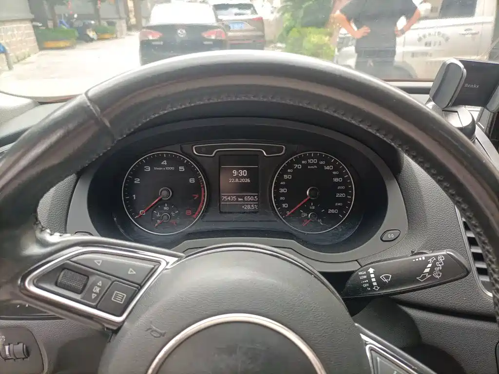 Фото 7 - Audi Q3