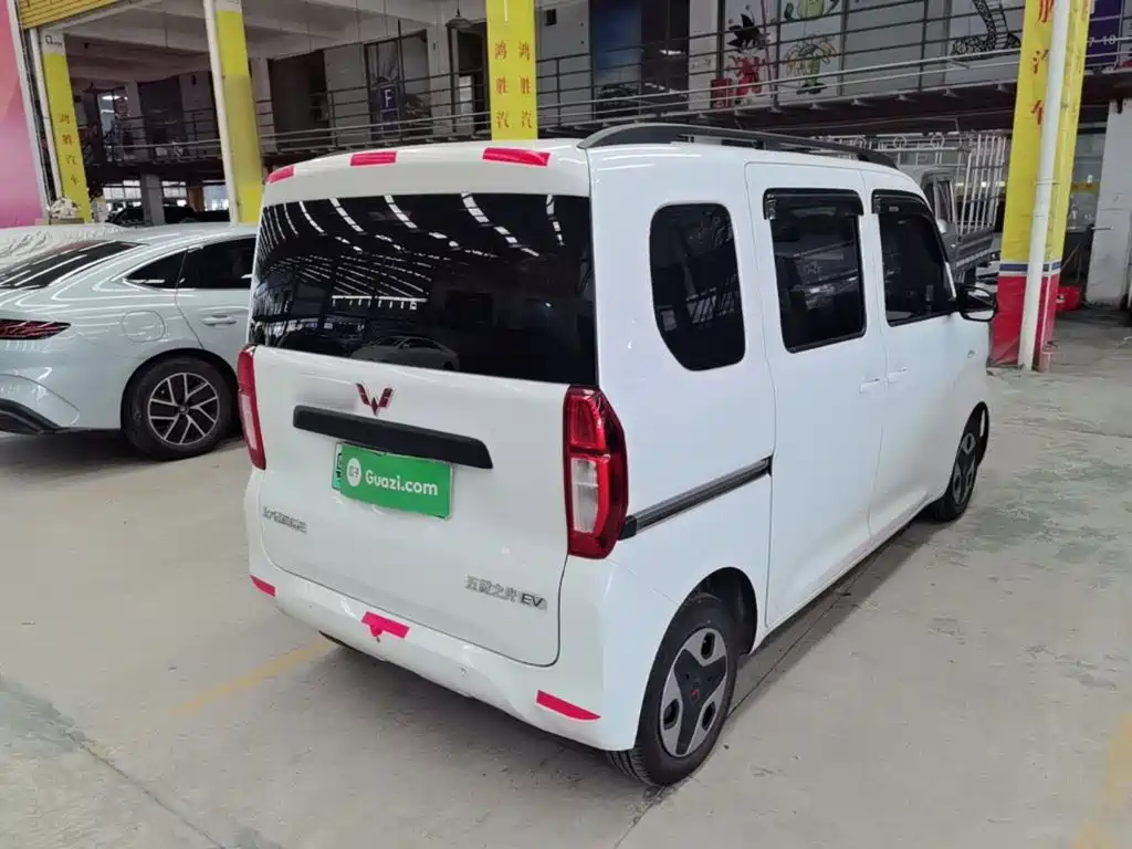 Wuling Motors Wuling Zhiguang NEV 2026 2025 Model Comfort