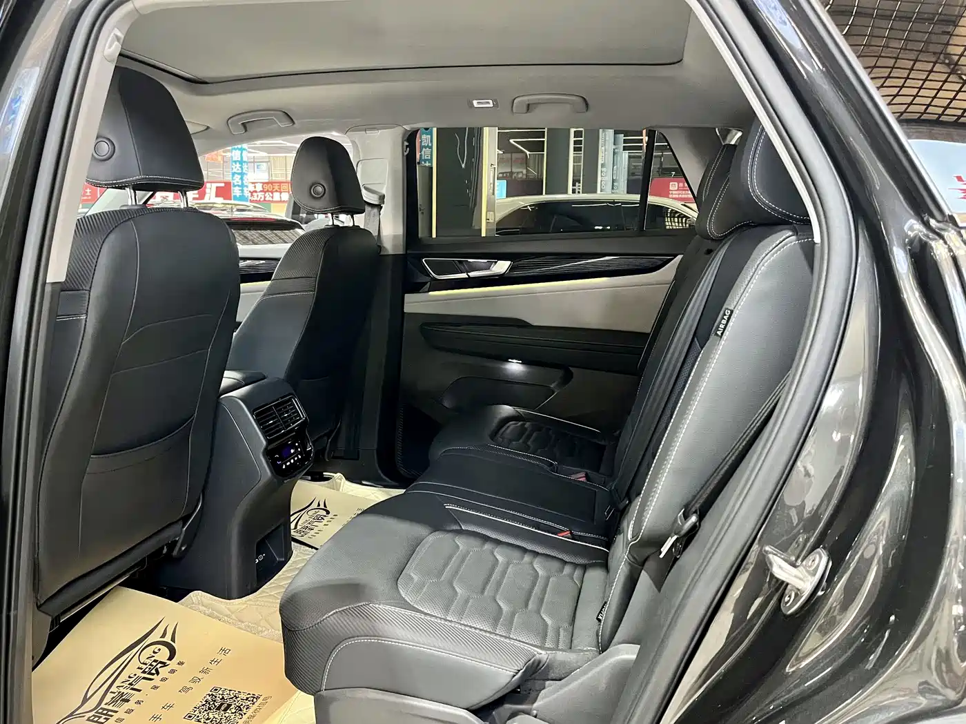 Volkswagen Teramont 2022 Teramont X 380TSI 4MOTION Midnight Limited Edition фото 12