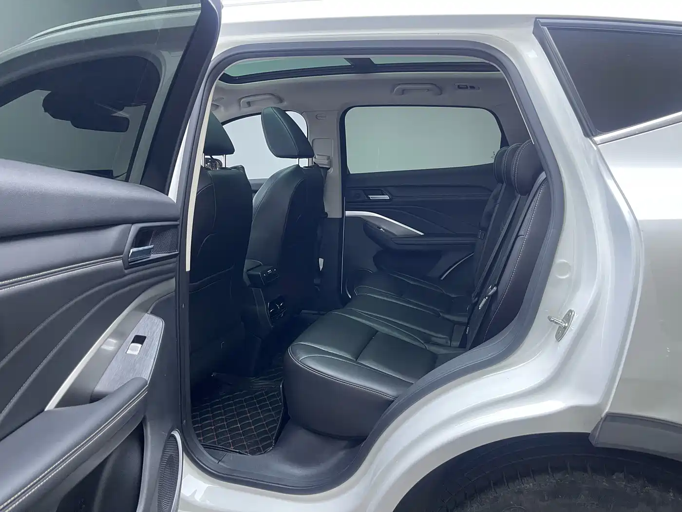 WEI PAI WEI BRAND VV6