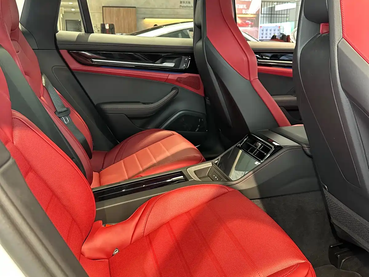 Porsche Panamera фото 6