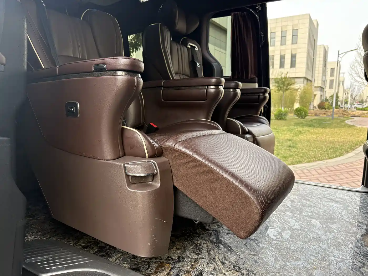 Longzhi G20 Golden Knight 2022 2.0T Golden Knight Family Edition фото 18