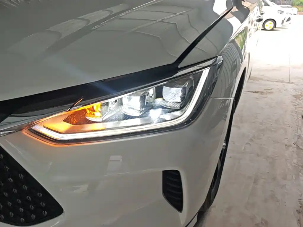 Фото 24 - BYD e2