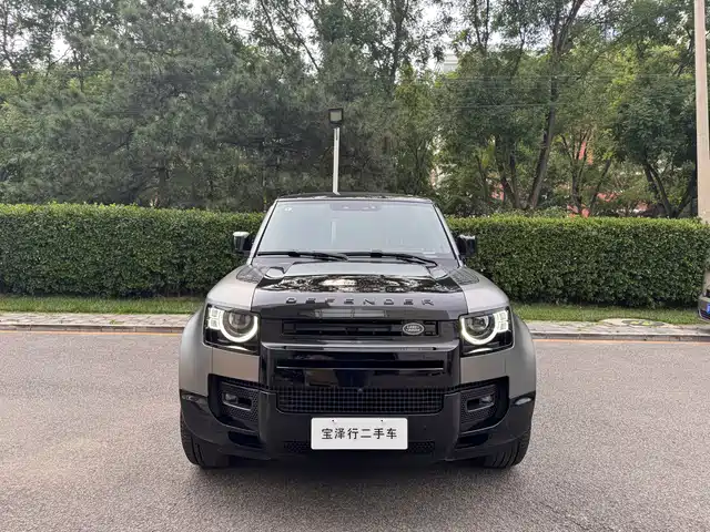 Land Rover Defender 2025 110 3.0T P400 X — фото 2