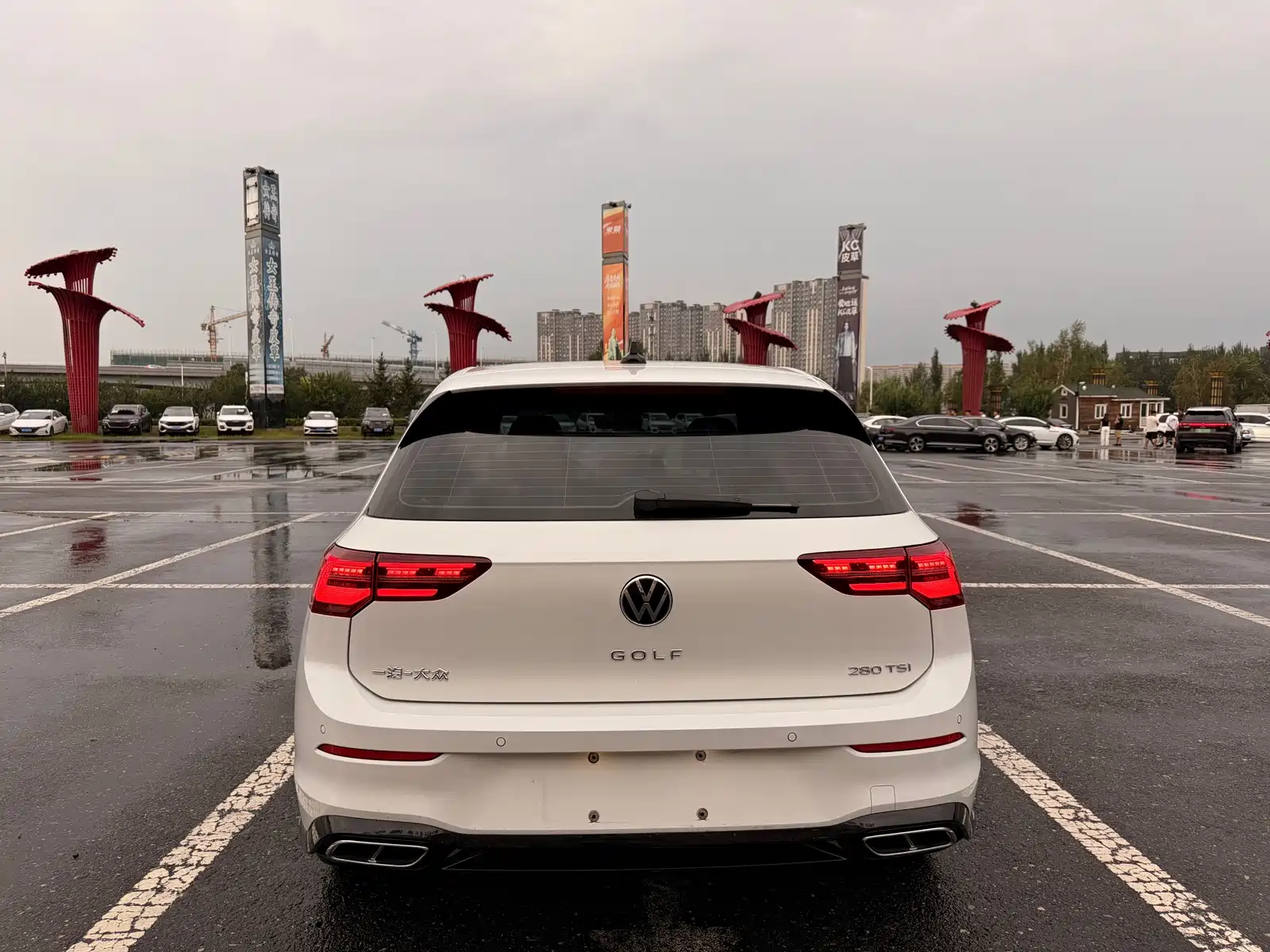 Фото 5 - Volkswagen Golf