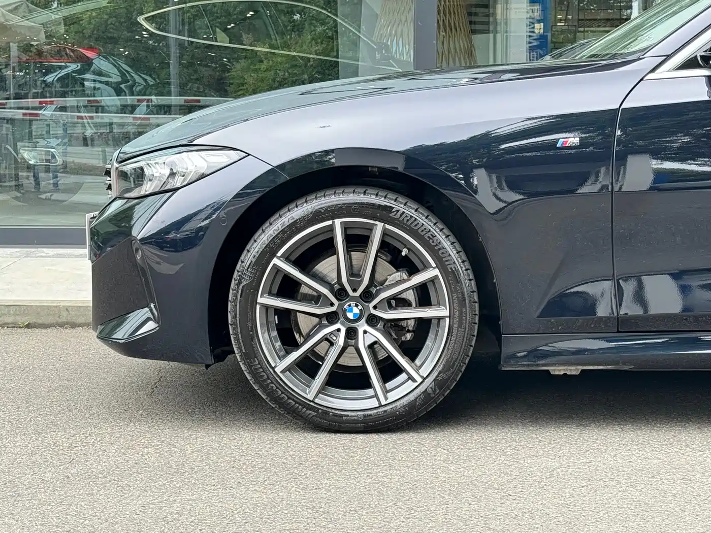 BMW 3 Series 2024 325Li M Sport Package фото 3