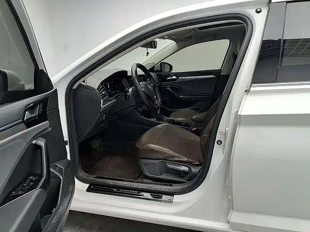 Volkswagen Sagitar 2022 280TSI DSG Surpassing Edition фото 9