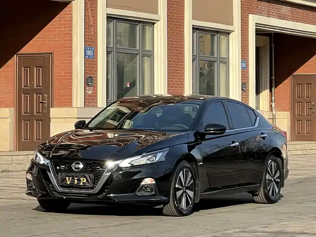 nissan teana