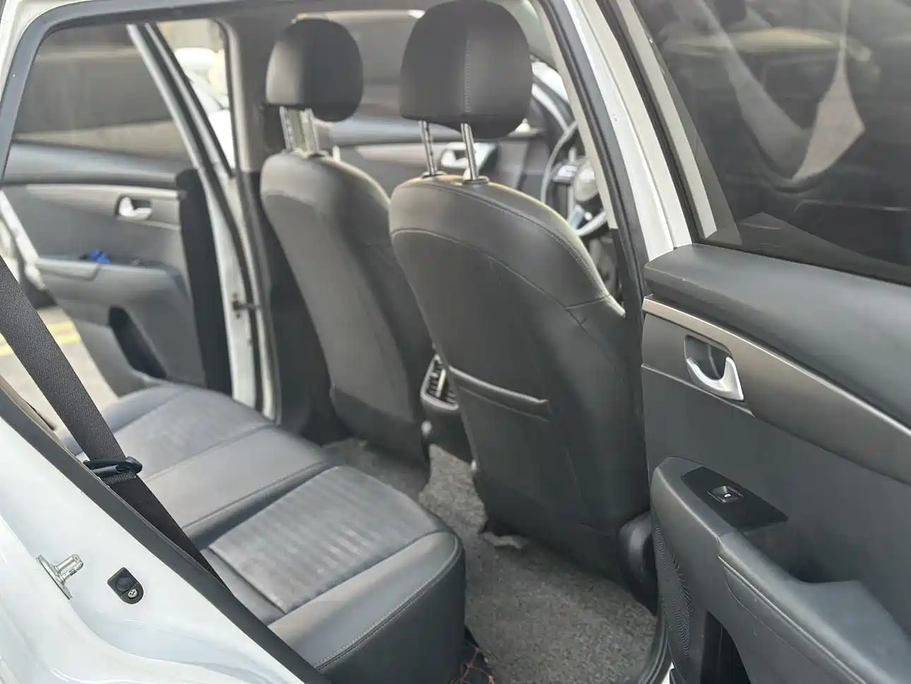 Kia Sportage 2019 2.0L Automatic Smart Luxury Edition фото 10