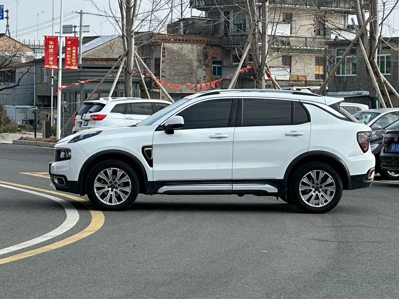 Lynk & Co 01 2017 2.0T 2WD фото 4